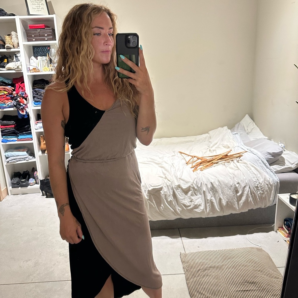 Khaki black color block dress size medium.